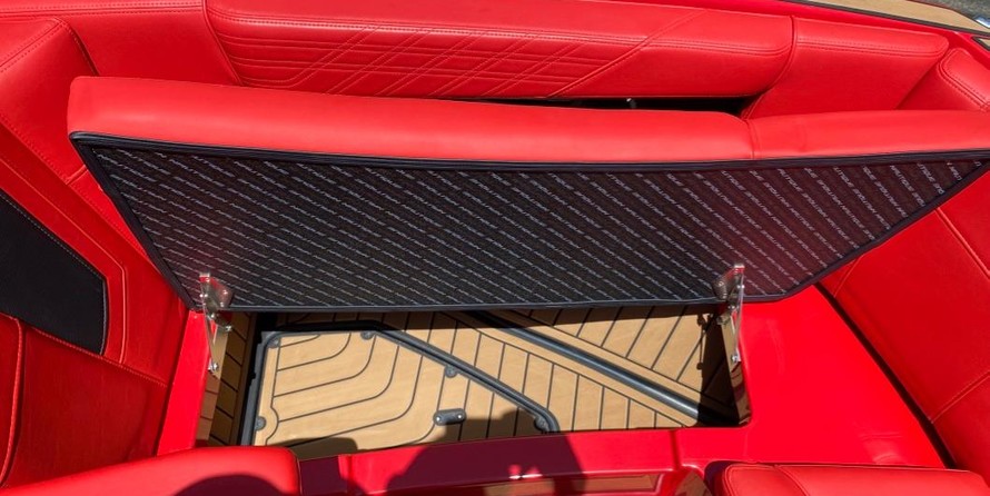 Super Air Nautique G23