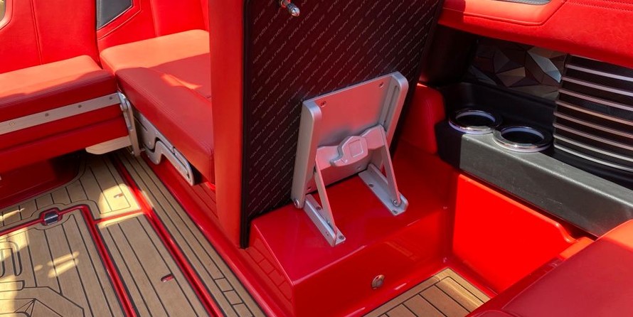 Super Air Nautique G23