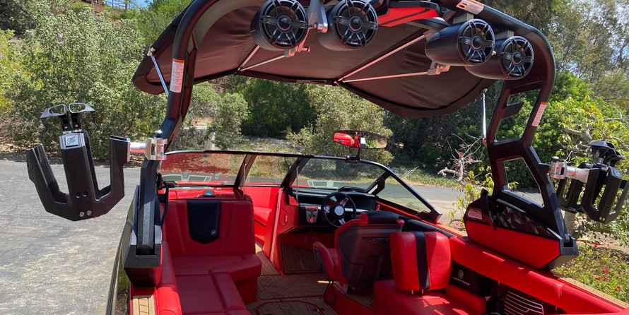 Super Air Nautique G23