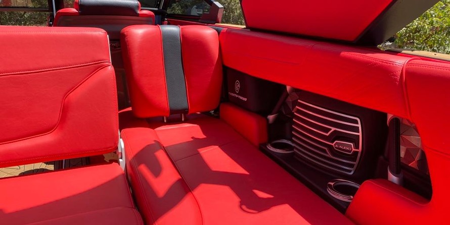 Super Air Nautique G23