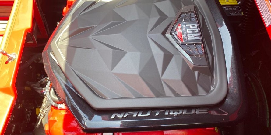 Super Air Nautique G23