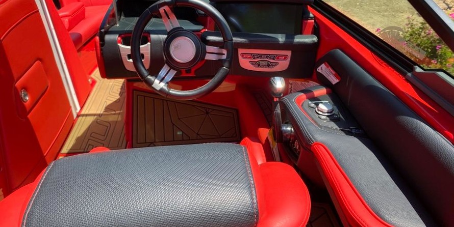 Super Air Nautique G23