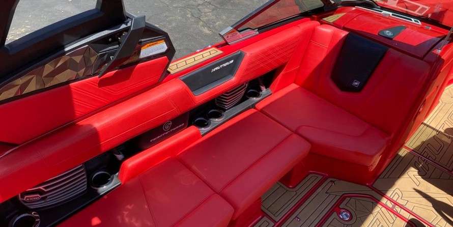 Super Air Nautique G23