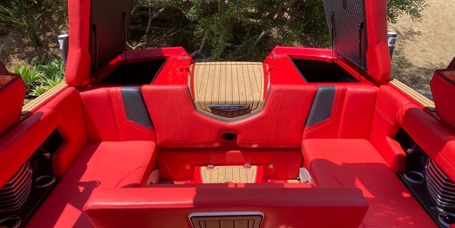 Super Air Nautique G23