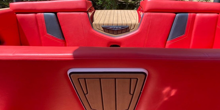 Super Air Nautique G23