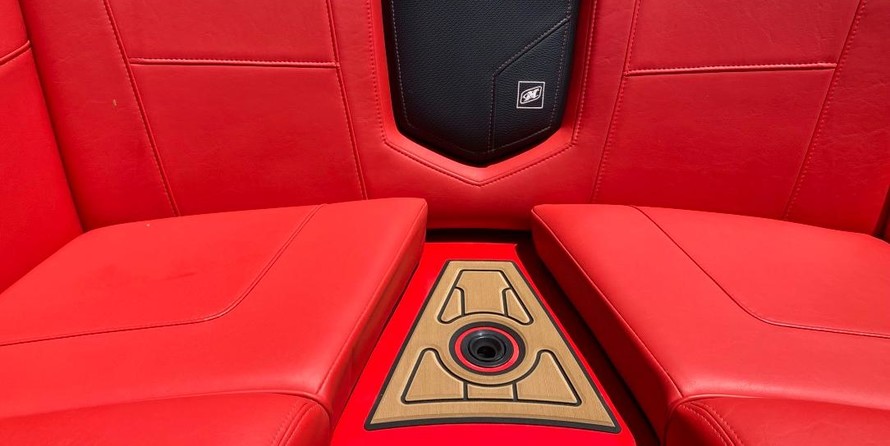 Super Air Nautique G23