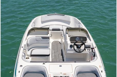 Bayliner M17