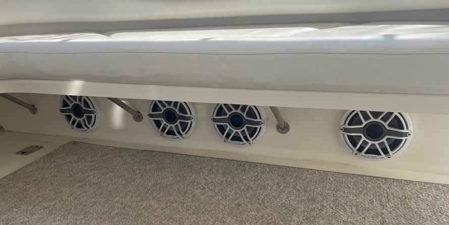 Sea Ray 410 Sundancer