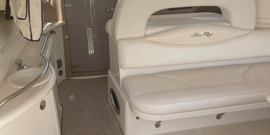 Sea Ray 410 Sundancer