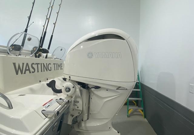 Cobia 217 center console