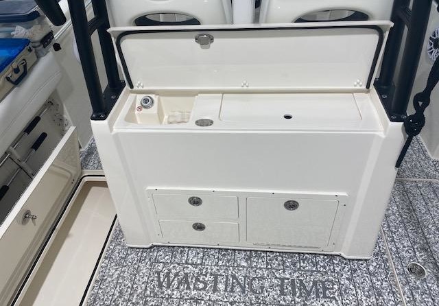 Cobia 217 center console