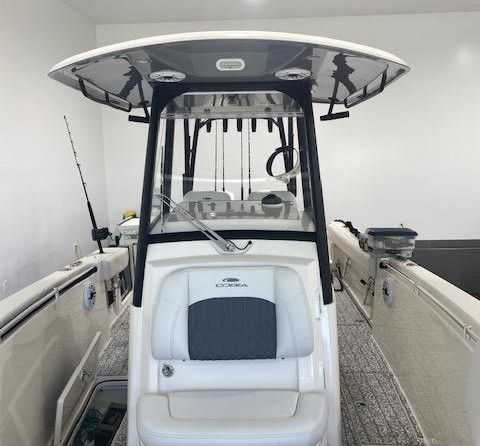 Cobia 217 center console