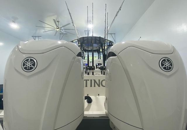 Cobia 217 center console