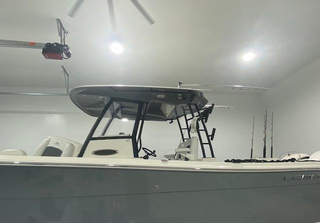 Cobia 217 center console