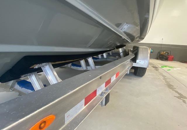 Cobia 217 center console