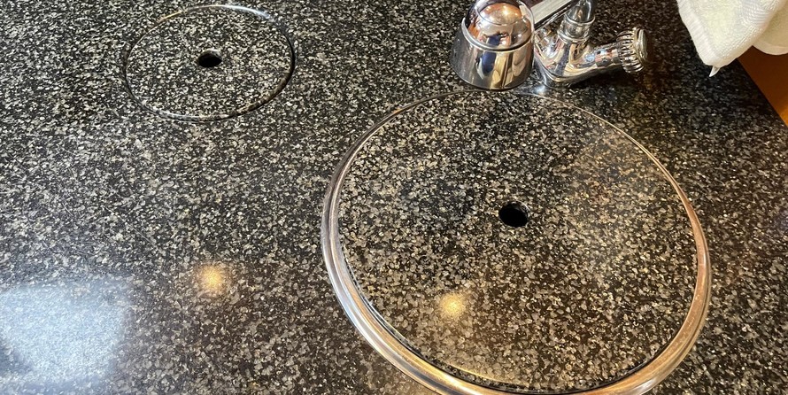 Chaparral 350 Signature Cruiser