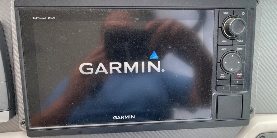 Chaparral 350 Signature Cruiser