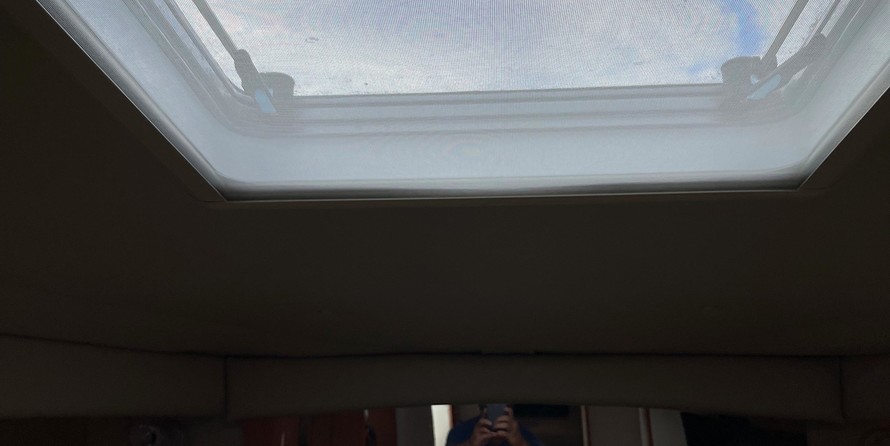 Chaparral 350 Signature Cruiser