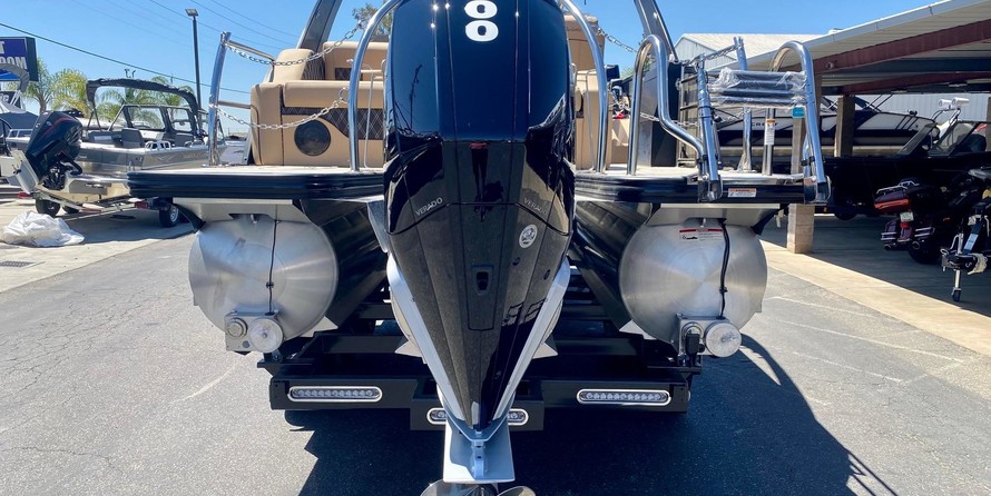 Everglades 230 cc w/ 250 verado