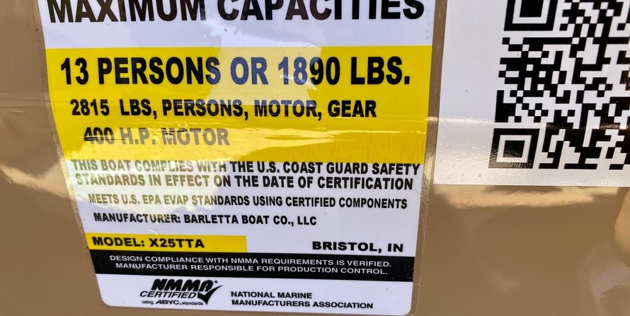 Everglades 230 cc w/ 250 verado