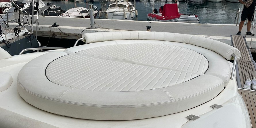 Sunseeker Predator 60