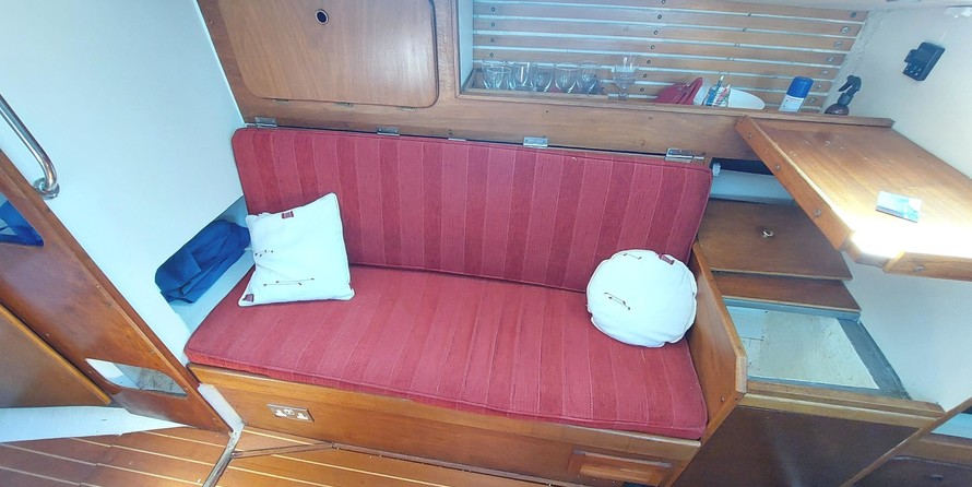 Custom Deb 33 (available)