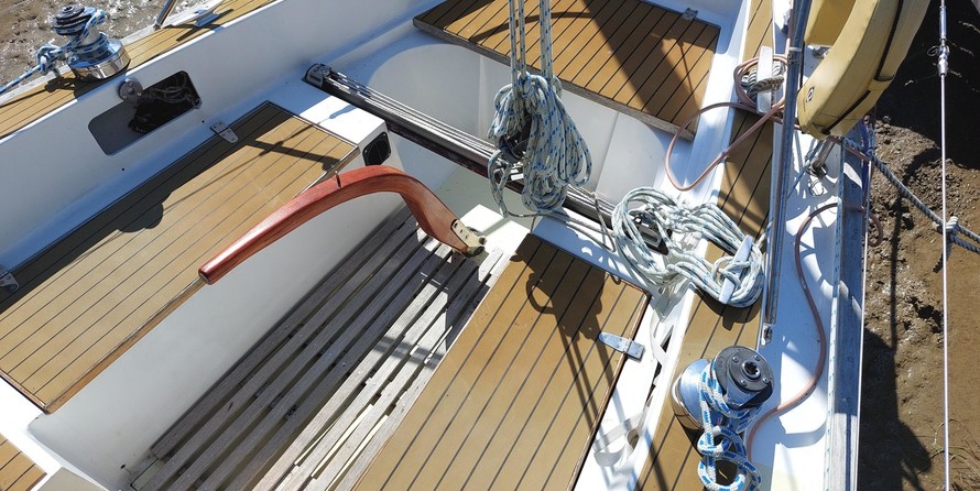 Custom Deb 33 (available)