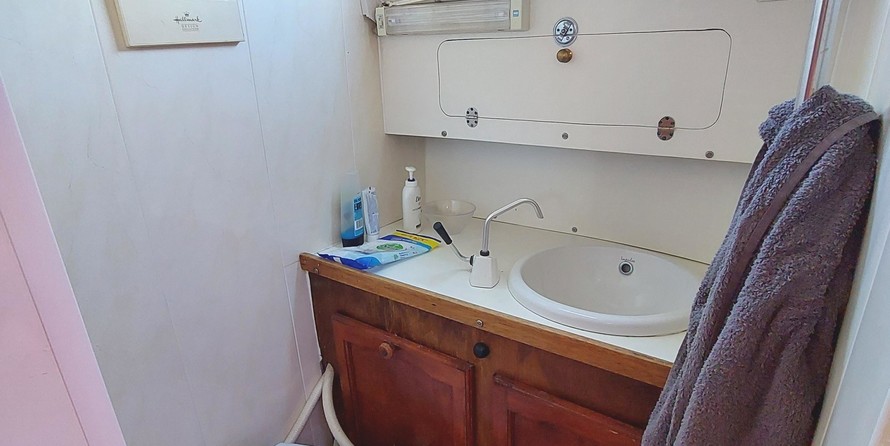 Custom Deb 33 (available)