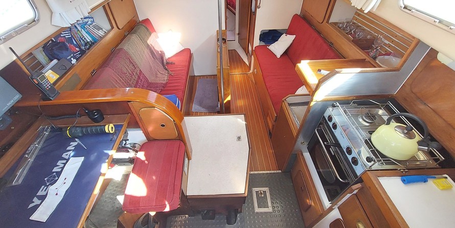 Custom Deb 33 (available)