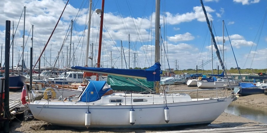 Custom Deb 33 (available)