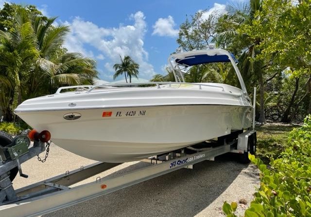 Glasstream 273 Sports Cuddy Cabin