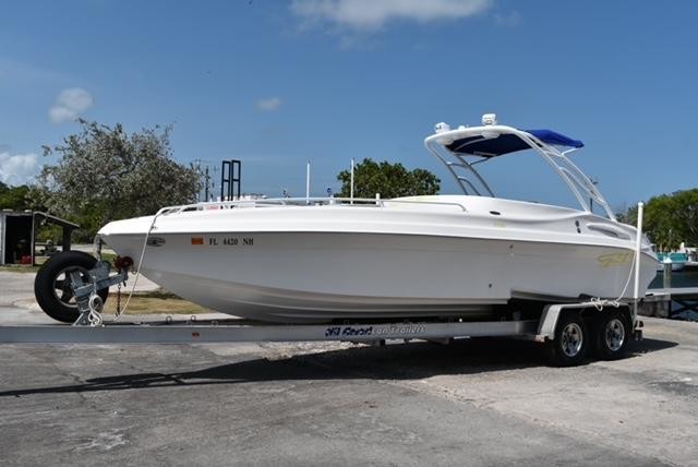 Glasstream 273 Sports Cuddy Cabin