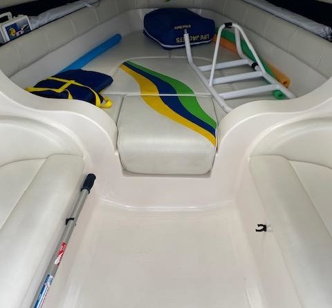 Glasstream 273 Sports Cuddy Cabin