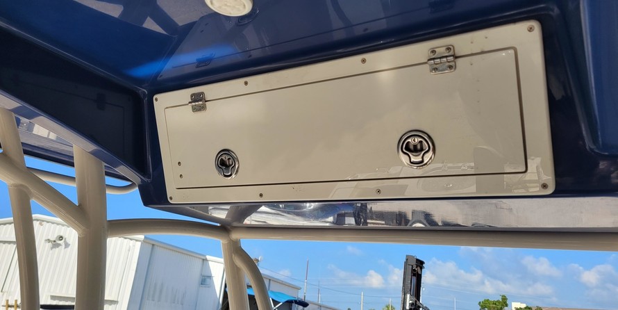 Cobia 217 center console