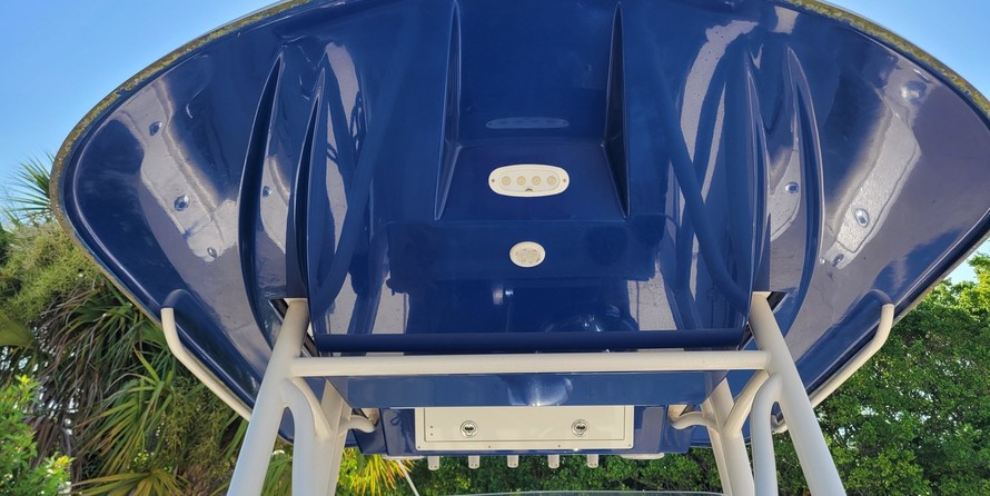 Cobia 217 center console
