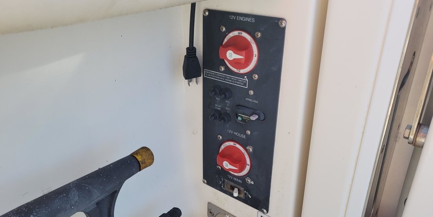 Cobia 217 center console