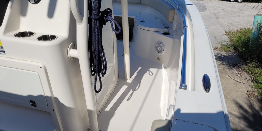 Cobia 217 center console