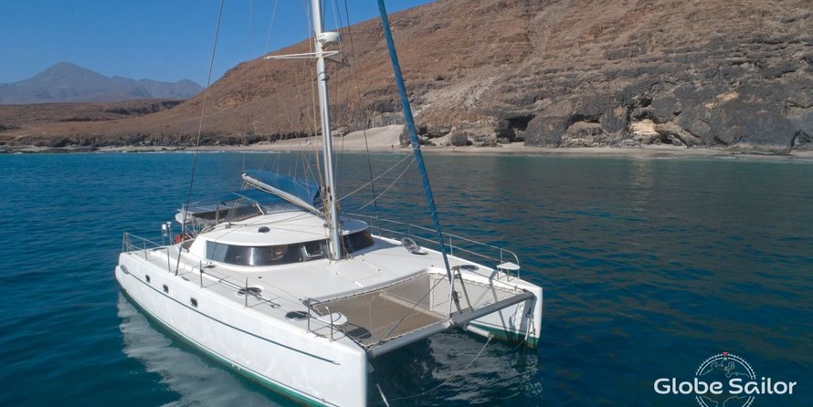 Fountaine pajot belize 43