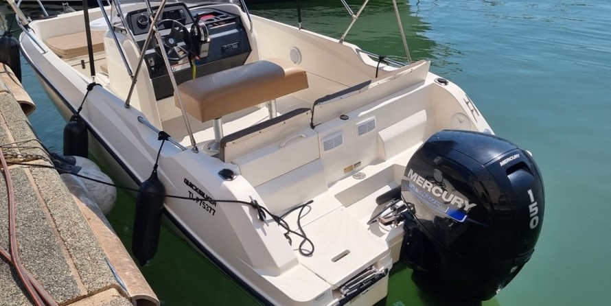 Quicksilver Activ 605 Open