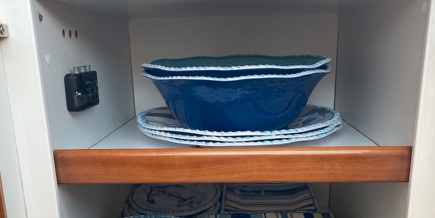 Riviera 4400 Sport Yacht