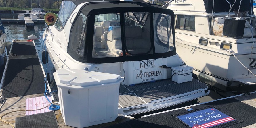 Cruisers yachts 3375 express