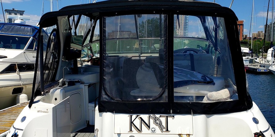 Cruisers yachts 3375 express