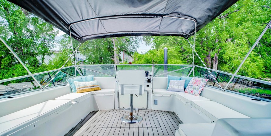 Outer Reef 580 Motoryacht