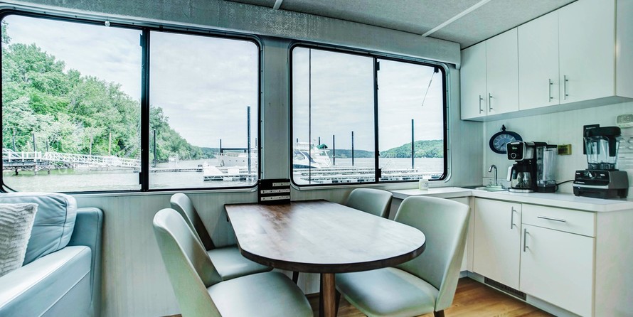 Outer Reef 580 Motoryacht