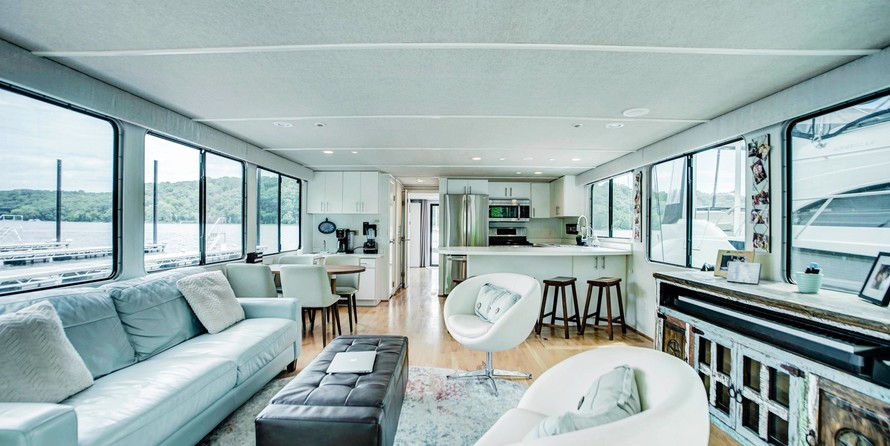 Outer Reef 580 Motoryacht
