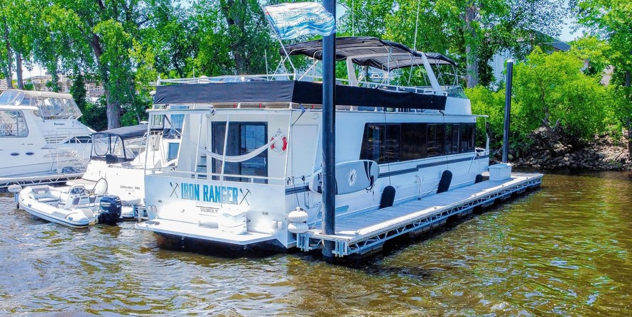 Outer Reef 580 Motoryacht