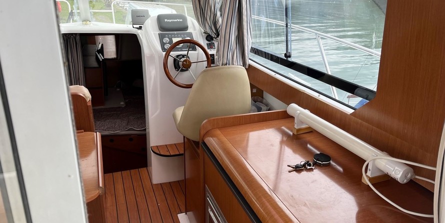 Beneteau Antares 8