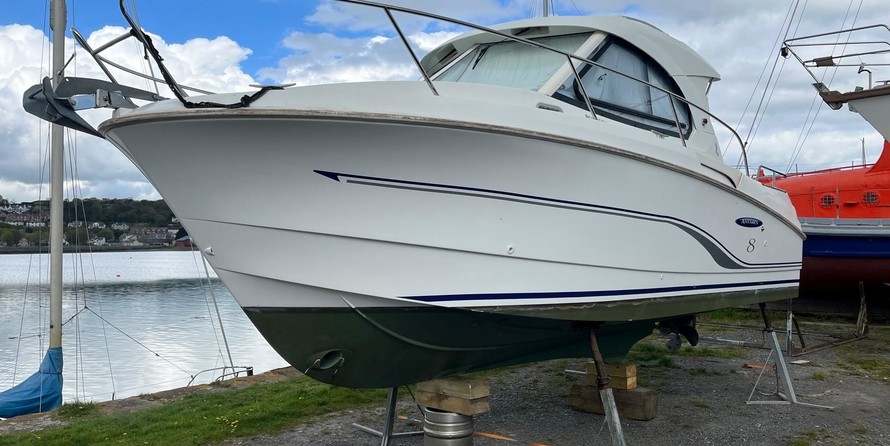 Beneteau Antares 8