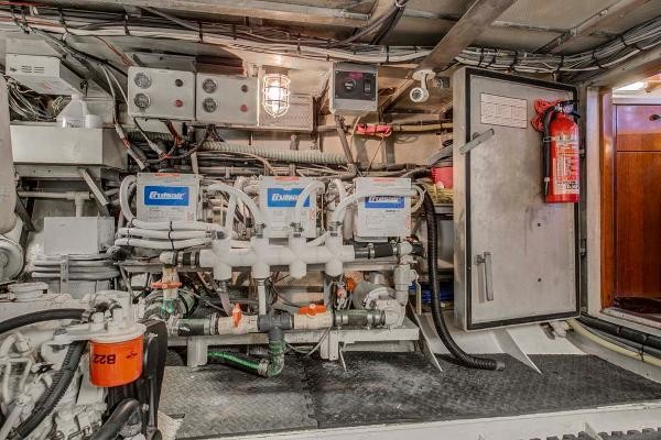 Burger 64 Flush Deck