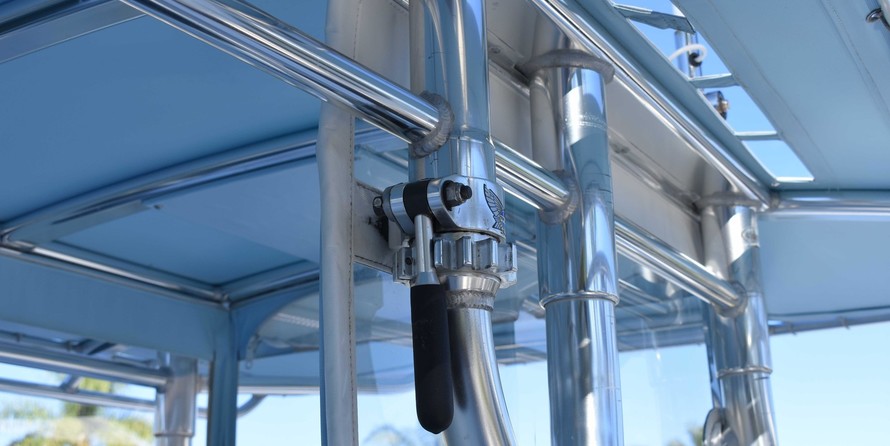 Contender 35ST